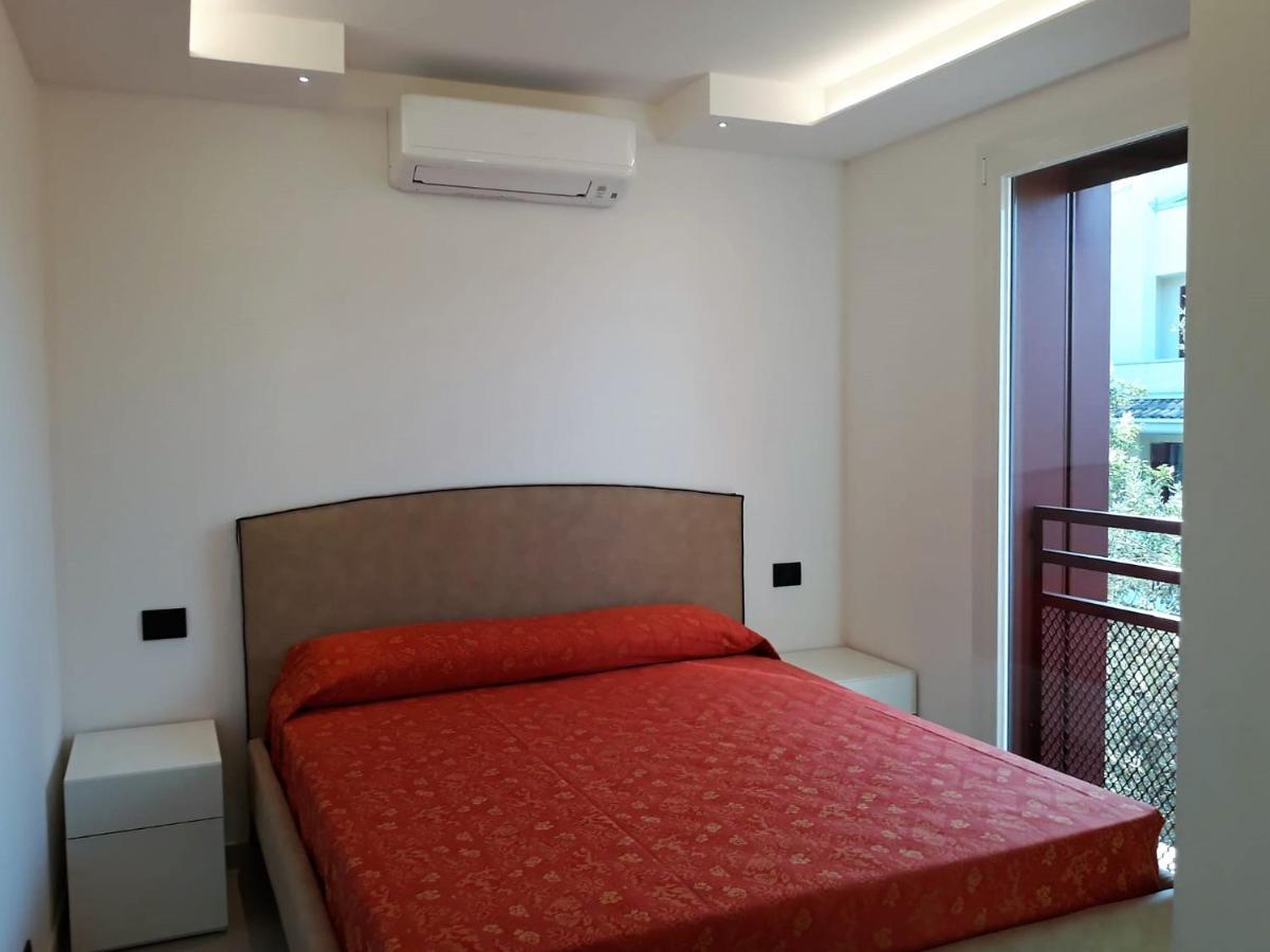 Villa Cisa Con Yacuzzi Lignano Sabbiadoro Extérieur photo